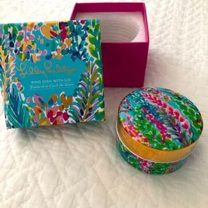 Lilly Pulitzer Ring Dish with Lid, Catch the Wave, NIB
